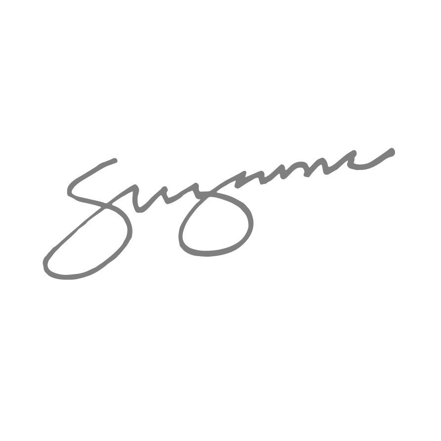 Suzanne Warwick Signature